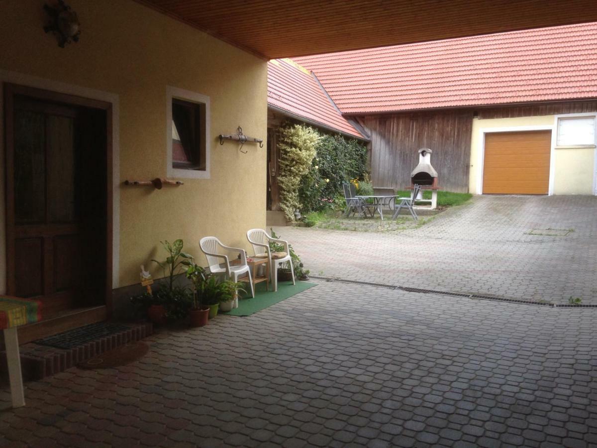 Amstetter'S Ferienwohnung Waldenstein  Exterior photo